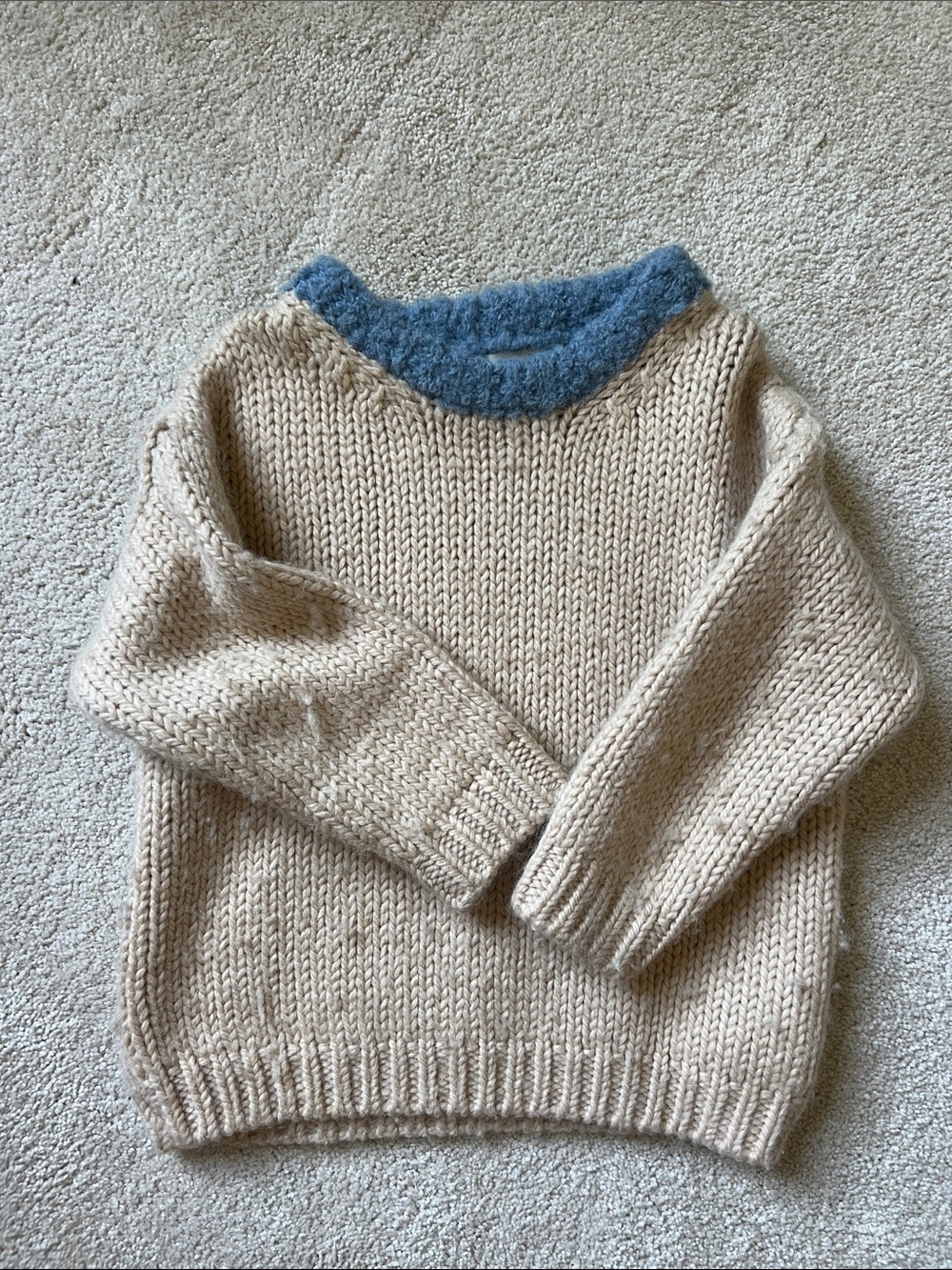 Cozy Cream Knit Turtleneck with Blue Collar